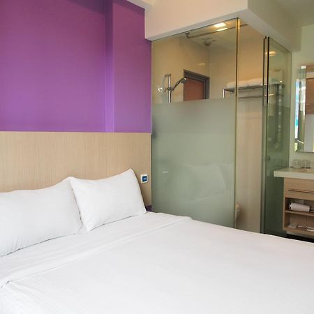 Aqueen Hotel Balestier Singapore Exterior photo