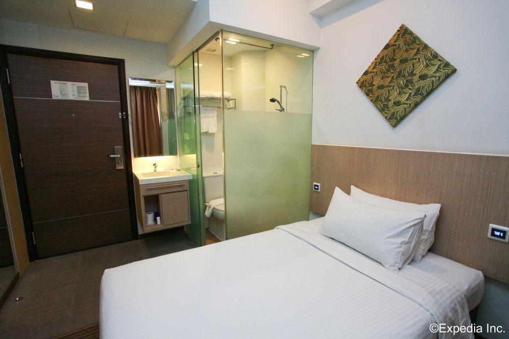 Aqueen Hotel Balestier Singapore Exterior photo