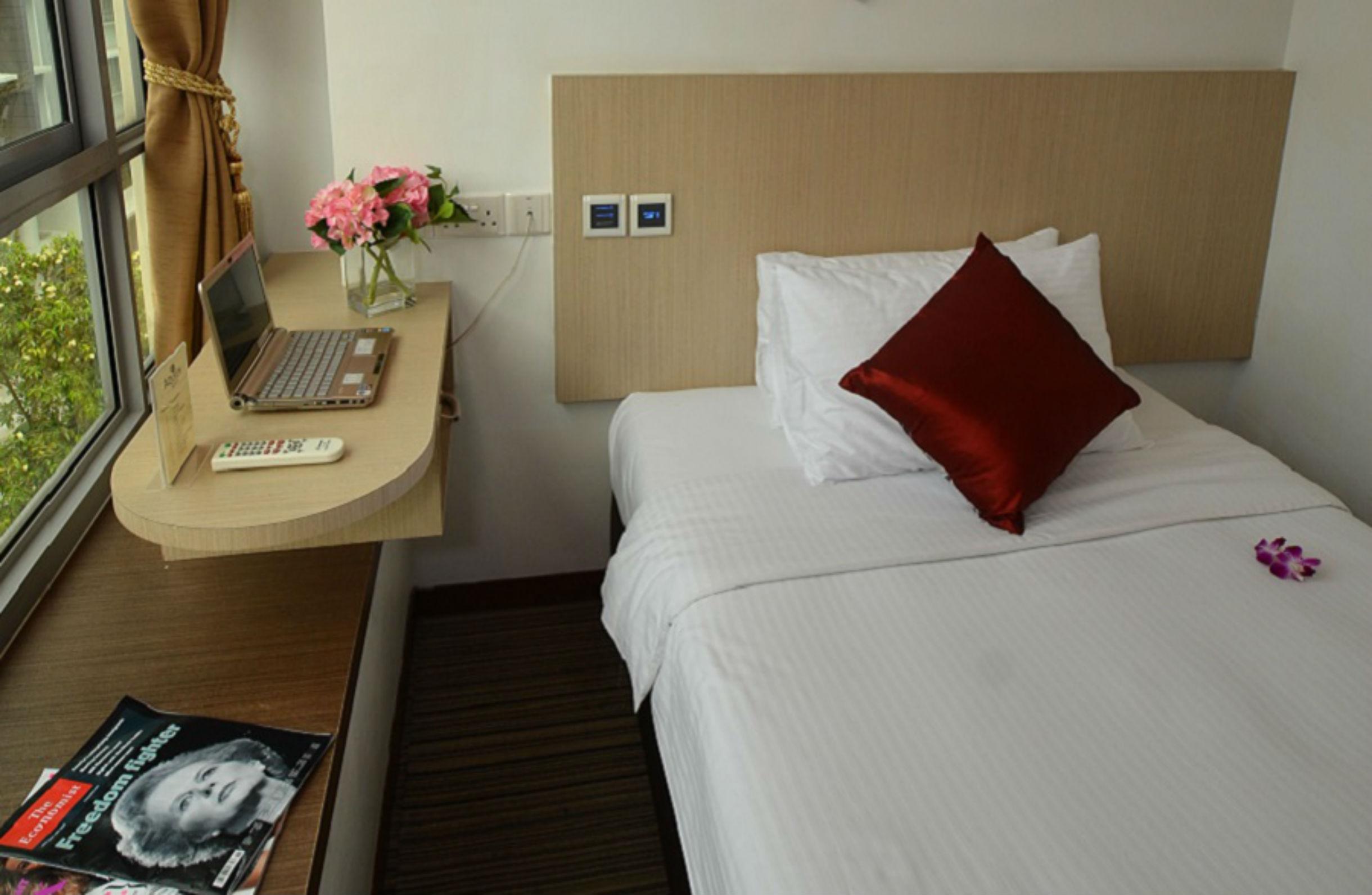 Aqueen Hotel Balestier Singapore Exterior photo