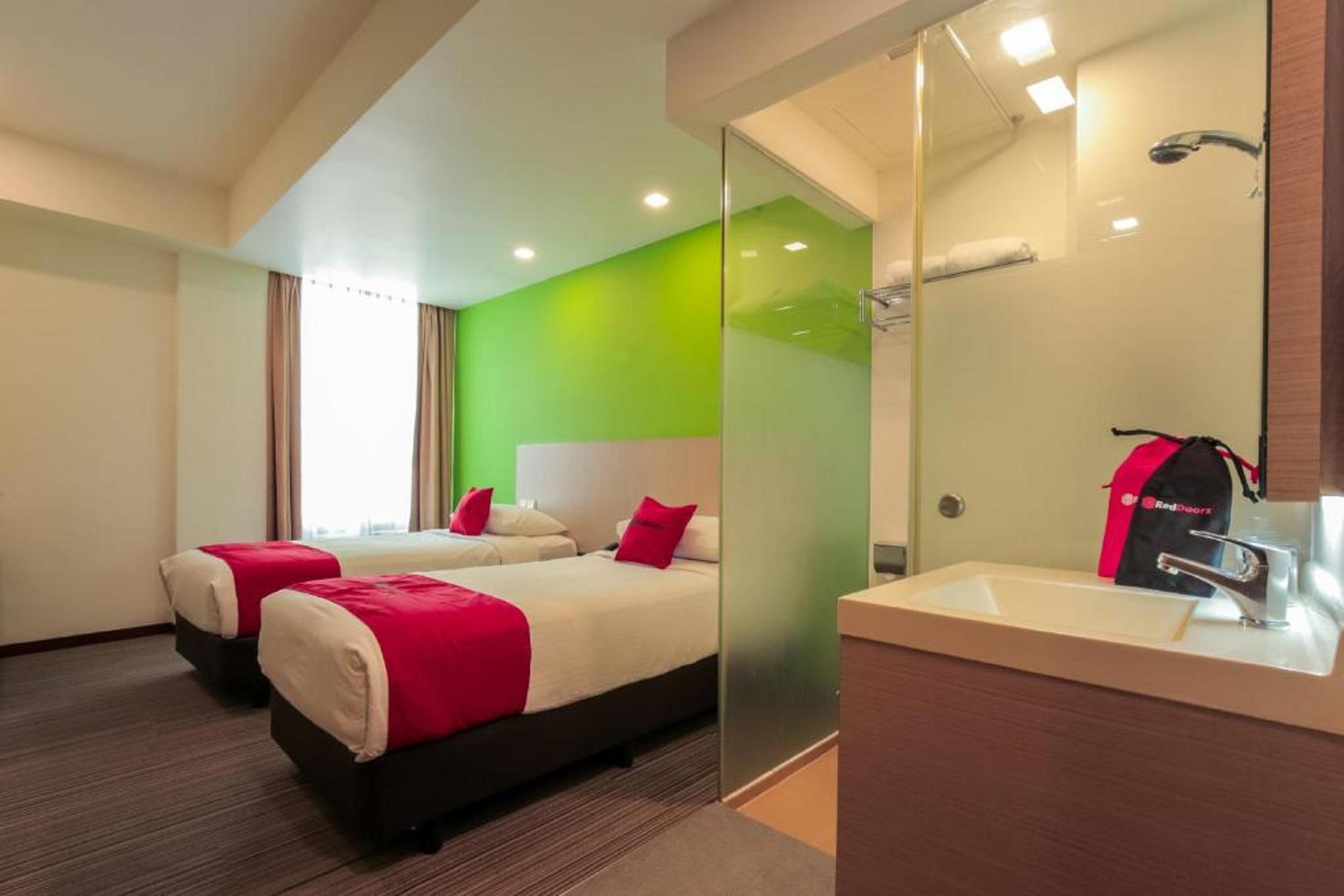 Aqueen Hotel Balestier Singapore Exterior photo