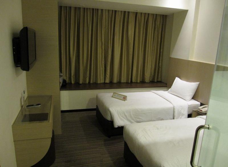 Aqueen Hotel Balestier Singapore Exterior photo