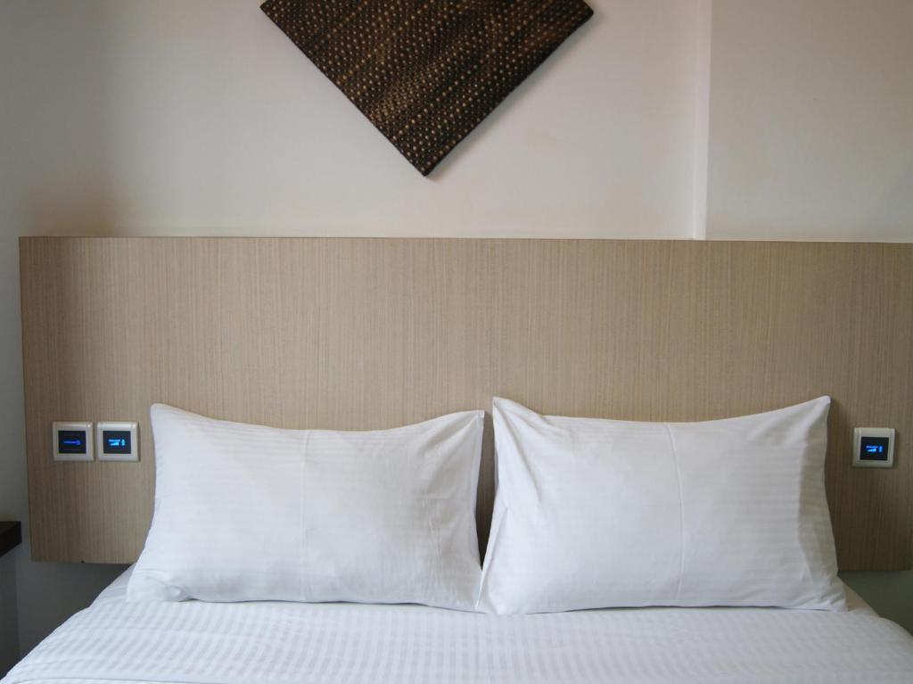 Aqueen Hotel Balestier Singapore Exterior photo