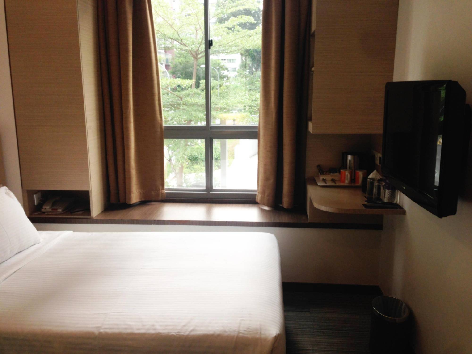 Aqueen Hotel Balestier Singapore Exterior photo